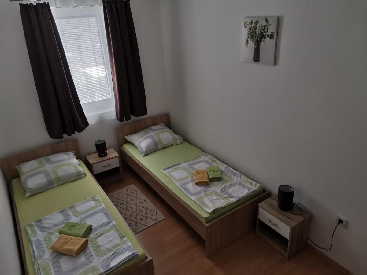 ויר Apartman Jadranka מראה חיצוני תמונה